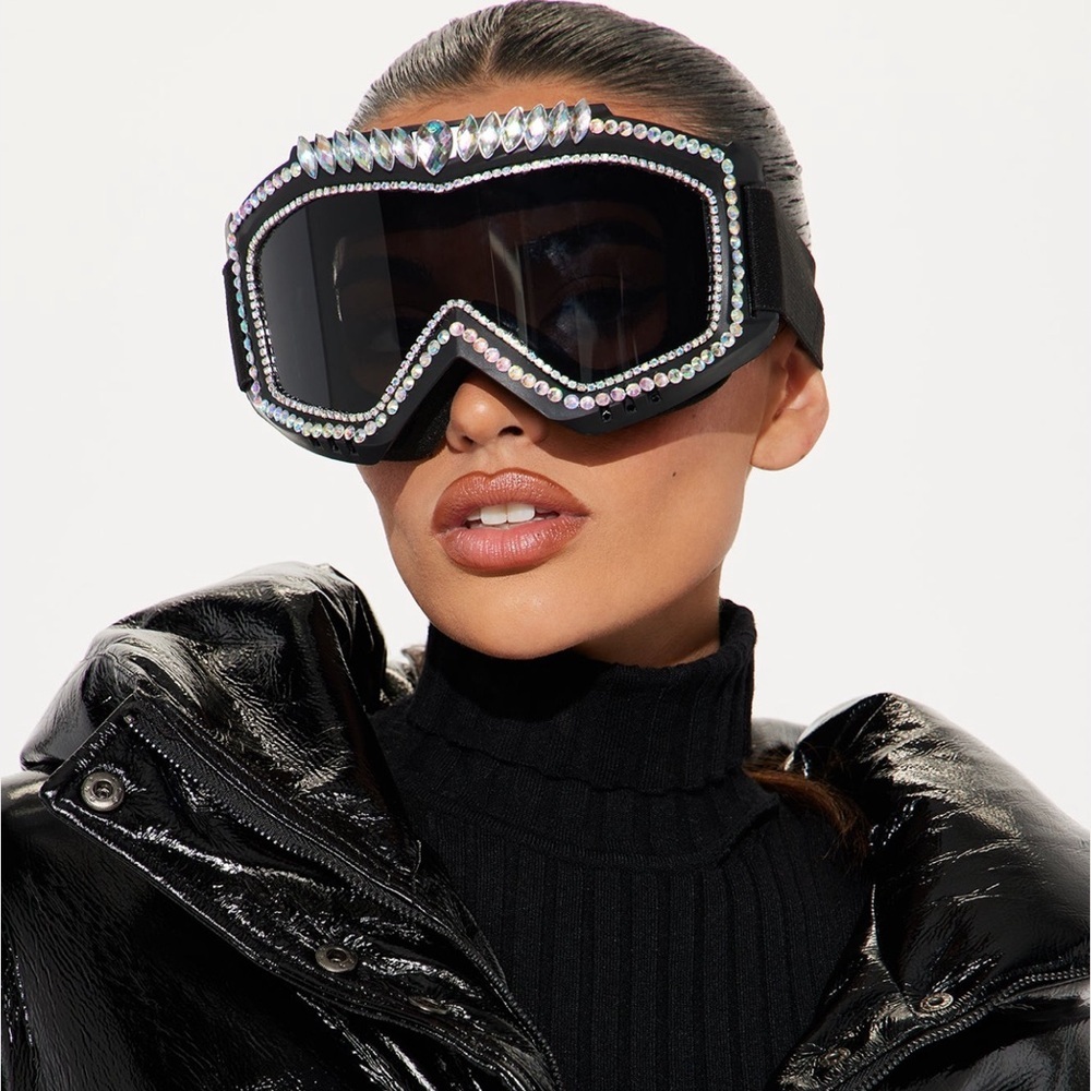 NWT Rhinestone Ski-Style Goggles - Black - Size O/S